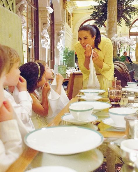 These are the most important manners to teach your kids before age 10, according to a royally-trained expert Royal Etiquette And Manners, Etiquette Lessons, Dinning Etiquette, Ettiquette For A Lady, Etiquette Classes, Preschool Program, Manners For Kids, Tea Etiquette, Table Etiquette