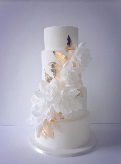 Stunning! ~ Cascading wafer paper roses and gold leaf wedding cake ~ all edible Wedding Cake Elegant Gold, Wedding Cake Gold Leaf, Wedding Cake With Flowers, White And Gold Wedding Cake, White And Gold Wedding, Wedding Cakes Elegant, Gold Cake, Gold Wedding Cake, Elegant Wedding Cakes