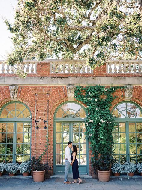 10 best wedding venues around San Francisco Bay Area Conservatory Sunroom, Bay Area Wedding Venues, Stunning Wedding Venues, Smallest Wedding Venue, Country Garden Weddings, Hotel Wedding Venues, Bay Area California, Golden City, Wine Country California