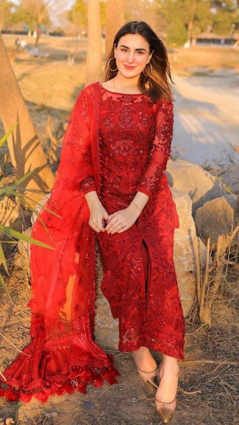 Most beautiful designer party wear dresses Plazzo Dress, Crochet Cable Knit, Asian Wedding Dress Pakistani, Girls Attire, Red Summer Dresses, Crochet Cable, Casual Indian Fashion, Pakistani Fancy Dresses, Pakistani Dresses Casual