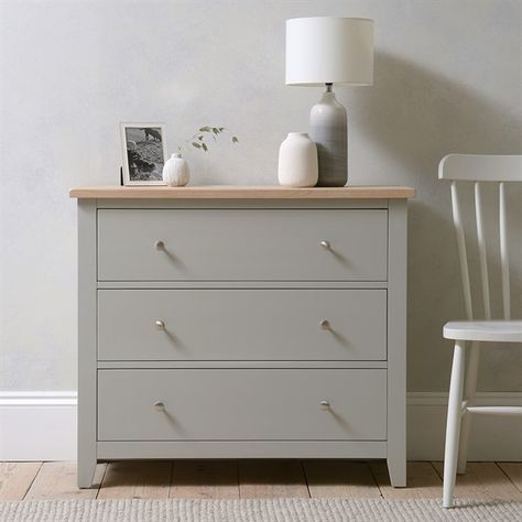 Drawer Chester Designs, Chester Drawers Ideas Decor, Neutral Chest Of Drawers, Grey Painted Rooms, Drawers Decor, Chest Of Drawers Decor, Chester Drawers, Taupe Bedroom, Drawer Decor