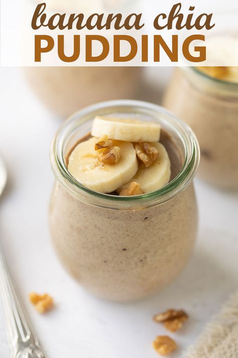 This chia pudding recipe makes a wholesome vegan, gluten-free breakfast that's perfect to meal prep and take on-the-go. Delicious topped with banana and walnuts! Chia Seed Breakfast, Meaningful Eats, Banana Chia Pudding, Vegan Gluten Free Breakfast, Chia Pudding Recipe, Gluten Free Breakfast, Whole 30 Breakfast, Chia Pudding Recipes, Clean Eating Breakfast