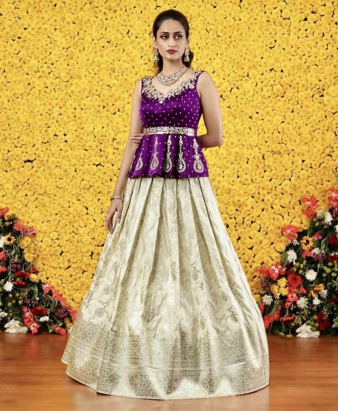 Choli Dress, Long Frock Designs, Anarkali Dress Pattern, Dress Traditional, Long Frock, Indian Dresses Traditional, Indian Bridal Hairstyles, Indian Makeup, Long Frocks