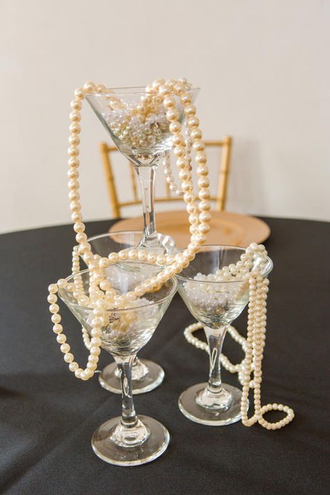 alternate this and flowers for centerpieces Roaring 20s Birthday Party, 20s Theme, Roaring 20s Birthday, Gatsby Birthday Party, Great Gatsby Themed Party, 20s Wedding, Great Gatsby Theme, 20s Party, Roaring 20s Party