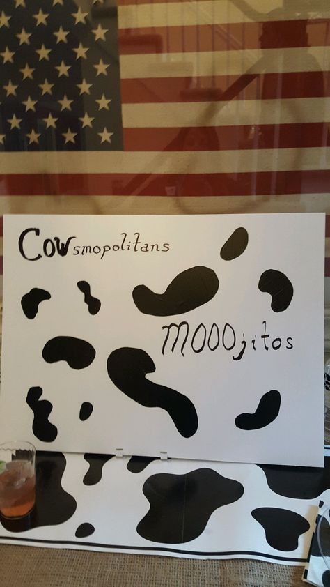 Two perfect cow themed cocktails. Cow Themed Drinks, Cow Themed Cocktails, Cow Themed Appetizers, Cow Bridal Shower Ideas, Themed Cocktails, Hens Party Themes, Cow Birthday Parties, Cow Birthday, Fluffy Cows