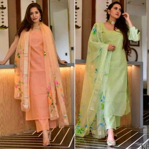 Organza Suits Indian, Indian Fancy Dress, Monsoon Fashion, Stylish Kurtis Design, Organza Suits, Simple Kurta Designs, Cute Short Dresses, Beautiful Casual Dresses, Simple Kurti Designs