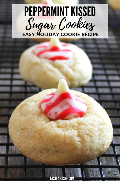 Hershey Kiss Sugar Cookies, Thumbprint Cookies Hershey Kiss, Cookies Thumbprint, Simple Holiday Cookie Recipes, Easy Holiday Cookies, Peppermint Sugar Cookies, Thumbprint Cookies Recipe, Peppermint Sugar, Hershey Kiss