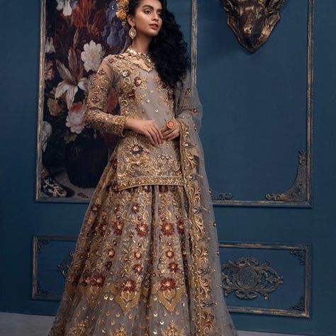 Akbar Aslam, Wedding Dresses Pakistani, Pakistani Bridal Dress, Bridesmaid Lehenga, Bridal Dupatta, Wedding Dresses For Kids, Pakistani Wedding Dress, Indian Bridal Dress, Luxe Wedding