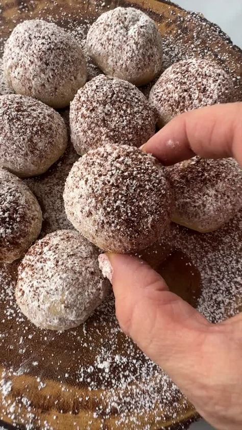 TikTok - Make Your Day Recipe Tiktok, Snowball Cookies, Cookie Recipe, Make Your Day, Make Your, Magazine, Tiramisu