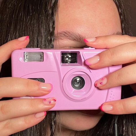 Kodak Film Camera Aesthetic, Mini Camera Aesthetic, Kodak Camera Aesthetic, Kodak Aesthetic, Film Camera Aesthetic, Valentines 2023, Nails Biab, Polaroid Aesthetic, Pink Camera