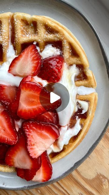 Jennifer Hsiao on Instagram: "Pastry chef shows you how to make another good& crispy waffle 🧇 If you need a last minute brunch idea for Mother’s Day, let it be this! 

Light& crispy waffle 
Yield 3 waffles 
1 cup/ 240g whole milk
2 eggs, separated 
1/4 cup/ 50g neutral flavor oil 
1 tsp vanilla extract 
3 Tbs/ 25g sugar 
2 tsp/ 8g baking powder 
1/2 tsp/ 1g baking soda 
1/2 tsp salt 
1 cup/ 150g AP flour 
1/4 cup/ 34g cornstarch 

To serve:
1 cup fresh strawberries, diced
3 Tbs sugar 
Whipped cream, optional 

#waffle #wafflerecipe #bakingrecipes #brunch #brunchideas #breakfast #mothersday #strawberryandcream #pastrychef" Crispy Waffles, Almond Tart, Crispy Waffle, Strawberry Waffles, School Breakfast, Asian Tea, Waffle Recipe, Mini Bundt Cakes, Cooking 101