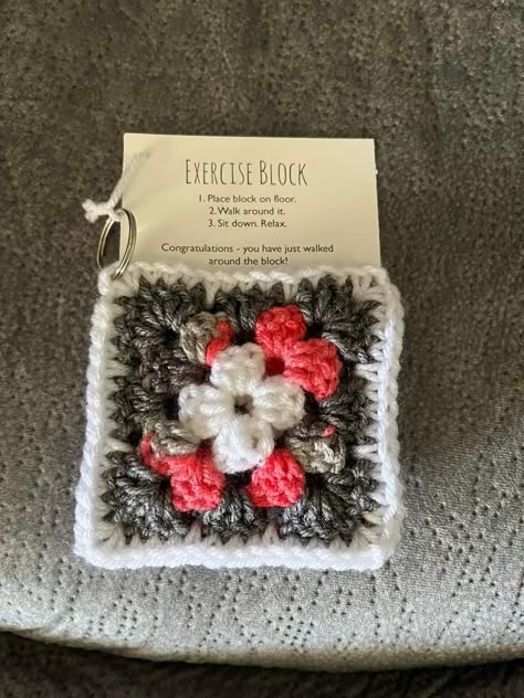 Quick Crochet Craft Fair Ideas, Crochet Acrylic Yarn Projects, Easy Crochet Gifts Quick, Random Acts Of Crochet Kindness, Crochet Kindness, Scrap Crochet, Kindness Gifts, Crochet Coffee Cozy, Fall Crochet Patterns