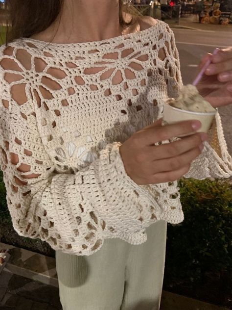 Crochet Vintage, Crochet Inspo, Diy Crochet Projects, White Crochet, Summer Crochet, Crochet Cardigan, Crochet Fashion, Crochet Sweater, Cute Crochet