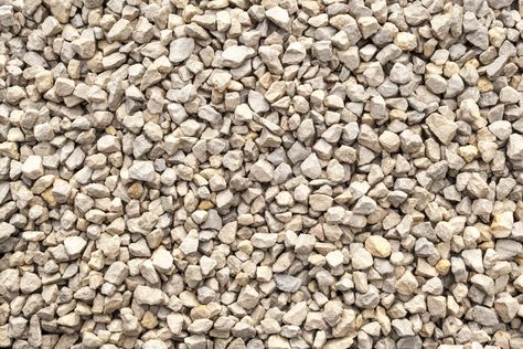 Cotswold Buff Chippings Gravel Patio, Small Space Gardening, Country Gardening, Small Gardens, Small Garden, Garden Planning, Dog Friends, How To Dry Basil, Outdoor Space