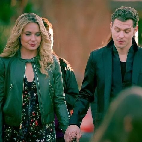 Klaus E Camille, Klaus And Camille, The Originals Camille, Cami And Klaus, Leah Pipes, The Mikaelsons, Best Tv Couples, Vampire Diaries Poster, Series Quotes