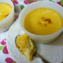 Living Arts Daily: Making Egg Custard – LifeWays Custard Cups Recipe, Maple Custard, Maple Recipes, Dessert Treats, Baked Sweets, Custard Cups, Baked Custard, Reflux Diet, Egg Custard