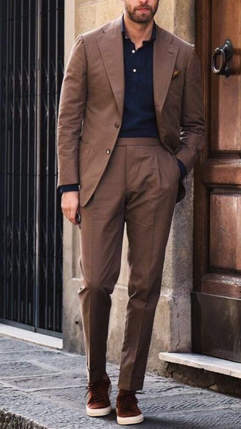 Flamboyant Natural Suit, Black Suit With Color Shirt, Groom Suit Italian Wedding, Classic Italian Fashion, Gentleman Style Summer, Casual Groom Outfit, Blazer Outfits Men, Brown Suit, Suit Casual