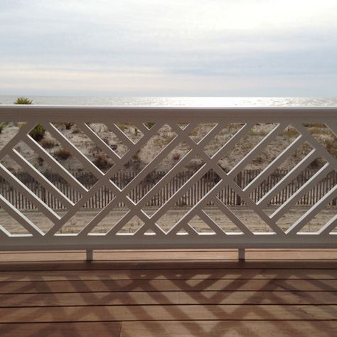 Railing designs Nice Balcony, Porch Railing Designs, Metal Deck Railing, Steel Railing Design, Gate Wall Design, Staircase Railing Design, House Fence Design, Balcony Grill, Balcony Grill Design