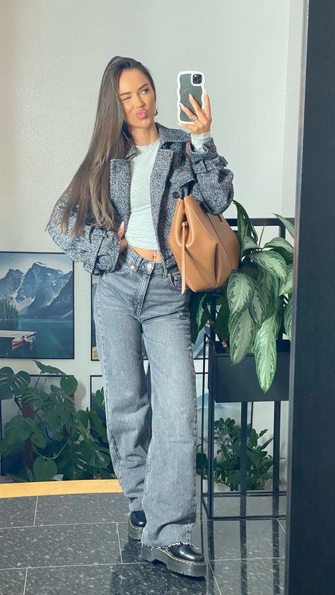 Daisy Wolanski, Casual Oufits, Outfit Links, Outfit Ideas Casual, Aesthetic Autumn, Cold Outfits, Stockholm Fashion, Winter Fits, Hair Tutorials