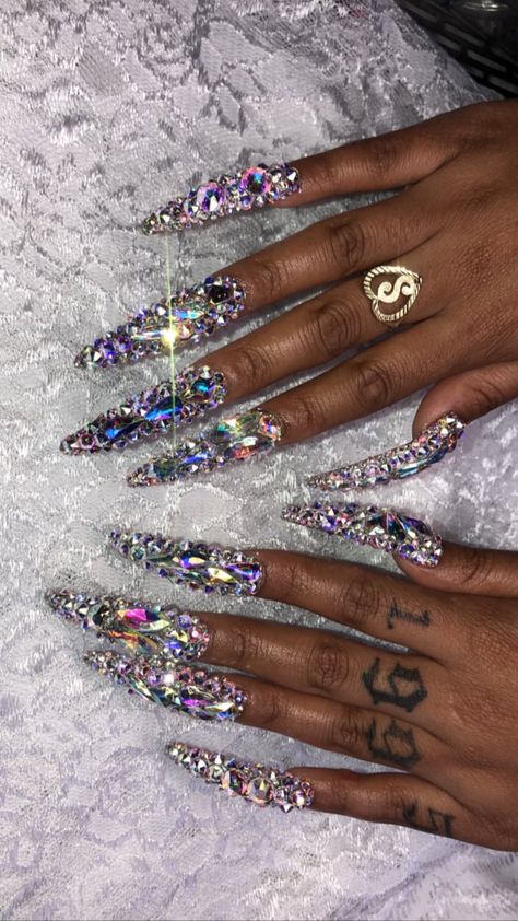 Bedazzled Nails, Funky Nail Designs, Gel Toe Nails, Super Cute Nails, Fancy Nails Designs, Stiletto Nails Designs, Glow Nails, Glamorous Nails, Long Acrylic Nails Coffin