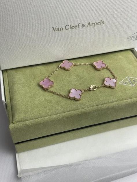 Van Cleef & Arpels Vintage Alhambra Bracelet 5 Motifs Pink Opal Elevate Your Style With Our Vca Jewelry, Crafted From Luxurious 18k Gold.Discover The Perfect Blend Of Sophistication And Shine. Size: 18 CM Van Cleef Arpels Pink Bracelet, Van Cliff Bracelets, Vancleef Gold Bracelet, Arpels Van Cleef Bracelet, Pink Gold Accessories, Pink Van Cleef Bracelet, Pink Van Cleef, Van Cleef Jewelry, Van Cleef Bracelet