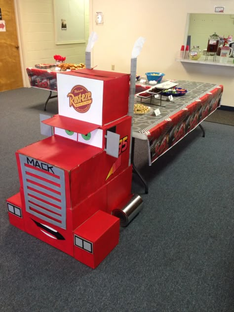 Disney Cars birthday party Mack truck                                                                                                                                                     More Lightning Mcqueen Party, Cars Party Ideas, Mcqueen Party, Auto Party, Mcqueen Birthday, Cars Birthday Party Decorations, Disney Cars Party, Disney Cars Birthday, Cars Birthday Party Disney