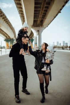 Rock Family Photoshoot, Graffiti Wall Family Photoshoot, Black Theme Family Photoshoot, Hipster Family Photoshoot, Cool Family Photoshoot, Punk Family Photoshoot, Graffiti Family Photoshoot, Untraditional Family Photos, Skater Family Photoshoot