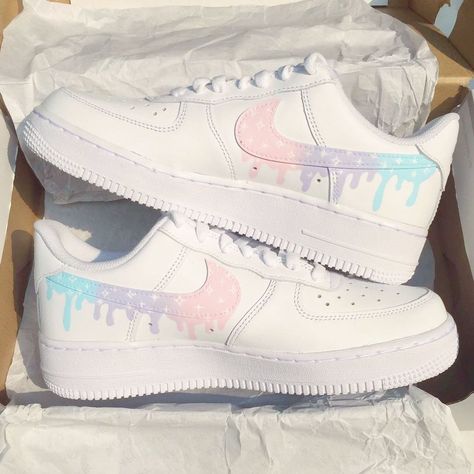 f337d999d9ad116a7b4f3d409fcc6480desc52611107ri Vmin Soulmates, Wallpaper Nike, Pastel Butterfly, Pastel Galaxy, Custom Shoes Diy, Trendy Shoes Sneakers, Nike Shoes Girls, Preppy Shoes, All Nike Shoes