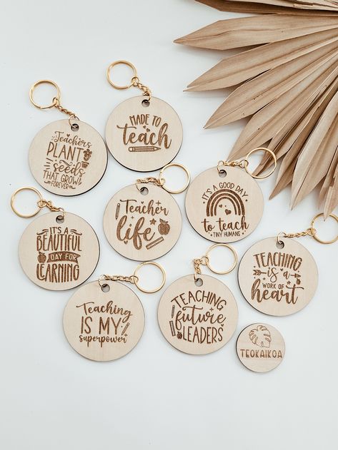 Teacher appreciation gift, teacher keychain, teacher quotes, teacher quote keychain, teacher gift, wood engraved keychain Hello!  With this listing you will receive: ~ A beautiful handmade engraved Wooden "Teacher Quote" keychain. Perfect for your keys, or to clip on to your purse or bag. ~ Available in a Gold keychain clasp. ~ Measures at about 2" round ~ Nicely packaged. These also make great: ~ Gifts ~ Party favors ~ Teacher application gifts ~ Bridesmaids gifts  ~ more >> DISCOUNT FOR BULK O Teacher Appreciation Gifts Wood, Teacher Laser Cut Gifts, Laser Engraved Teacher Gifts, Wooden Keychain Ideas, Teacher Keychain Gift, Engraved Teacher Gifts, Quotes Teacher, Teacher Keychain, Teacher Quote