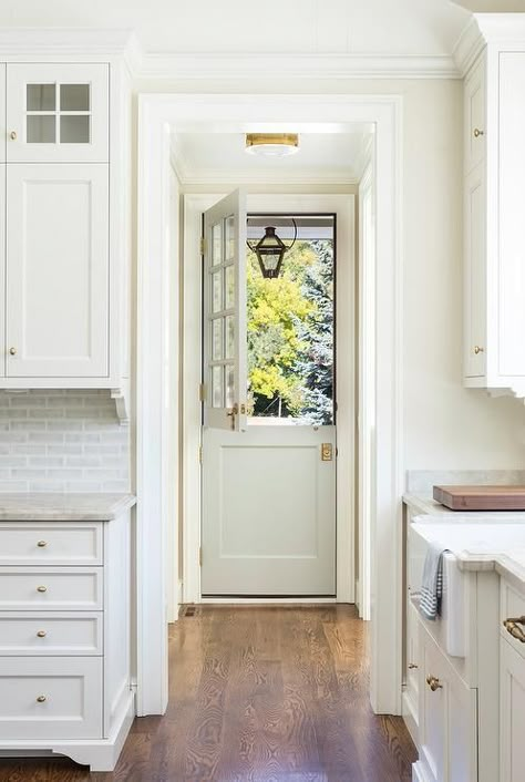 Oakville Interior Designer | Inspiration | Coco & Jack cabinetry bottom and door and colors! Modern Dutch Colonial, Farmhouse Style Lighting, Style Me Pretty Living, Dutch Colonial, Dutch Door, Home Luxury, Kitchen Farmhouse, Open Door, Interior Modern