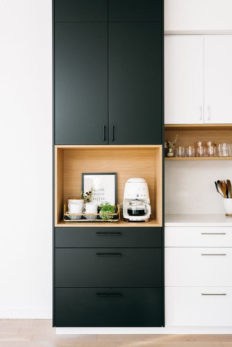 Janet Kwan - Lifestyle & Interior Photographer - Bright modern Toronto kitchen Coffee Station Built In, Kitchen Cafe Design, Modern Coffee Station, Coffee Tea Station, Coffee Bar In Kitchen, Kitchen Coffee Station, Kitchen Coffee Bar Ideas, Donut Candles, Office Graphics