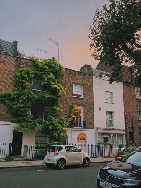 East London Apartment, London Neighborhood Aesthetic, Hampstead London Aesthetic, Small London Flat Aesthetic, London Suburbs Aesthetic, North London Aesthetic, Hampstead Aesthetic, London Flat Aesthetic, London Hampstead