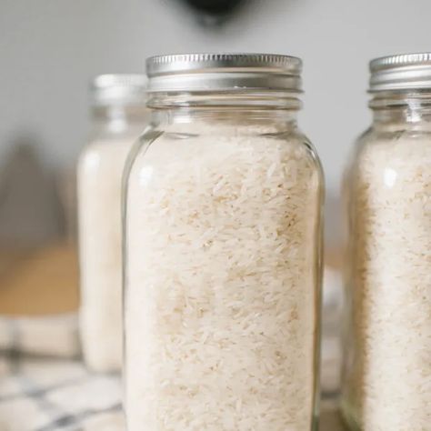 Canning Dried White Rice for Long Term Storage - The Rooted Farmhouse Dry Canning Rice In Oven, Canning Rice Dry, Dry Canning Rice, How To Store Rice Long Term, Canning Rice, Dry Canning, Freezing Recipes, Dry Soup Mix, Canning 101