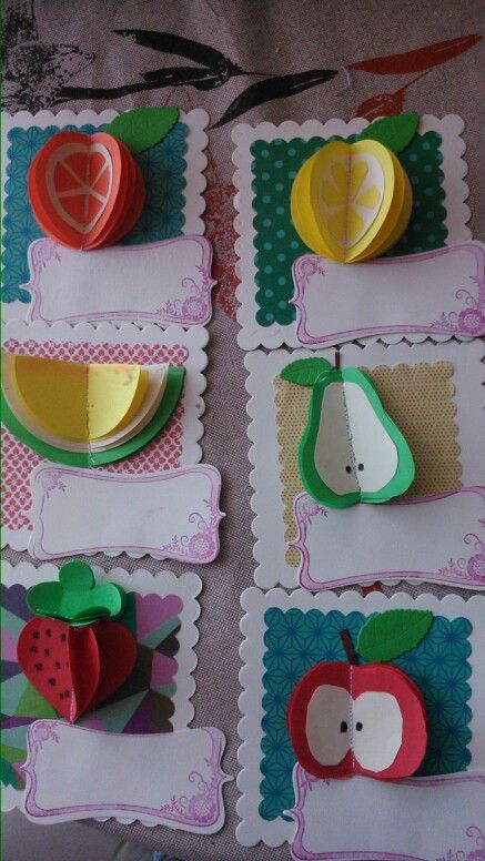 Tarjetas de frutas 3D Fruit Crafts, Kids Schedule, Happy Earth, Preschool Activities, Fruits And Vegetables, Handwriting, Book Art, Fruit, Art