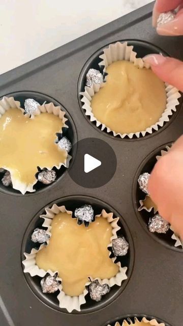 Flower Shaped Cupcakes, Flower Pastry, Cupcake Tricks, Shaped Cupcakes, Baking Equipment, Diy Cupcakes, Flower Cupcakes, Baking Cupcakes, February 9