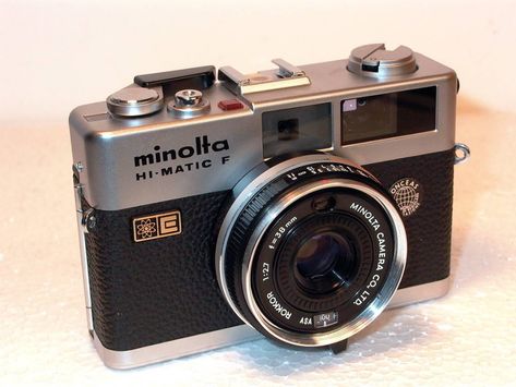 Vintage Cameras Photography, Vintage Camera Lens, Minolta Camera, Film Equipment, Photographic Film, Photo Gear, Classic Camera, Old Cameras, Rangefinder Camera