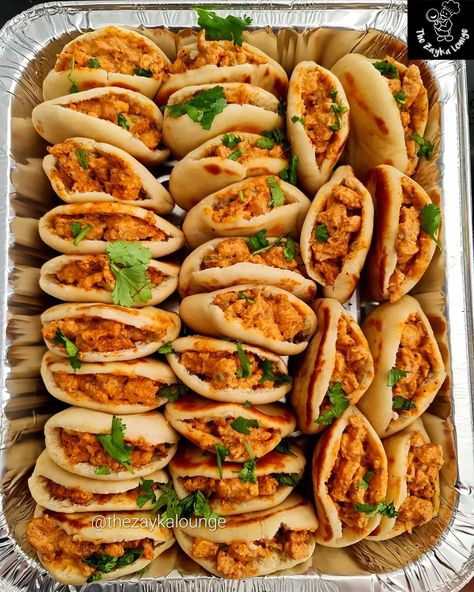 Mini Pita Pockets, Chicken Pita Pockets, Diwali Treats, Pita Recipes, Pita Bread Recipe, Chicken Pita, Pita Pockets, Flat Pan, Pitta Bread