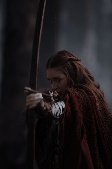 Archery Aesthetic, Medieval Aesthetic, Fairytale Aesthetic, Fantasy Romance Books, Royalty Aesthetic, Royal Aesthetic, Fantasy Magic, Bow And Arrow, Warrior Girl