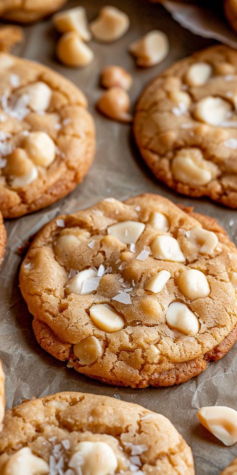 White Chocolate Macadamia Nut Cookies [30 Minutes] - Chasety Macadamia Nut Brownies, Macadamia And White Chocolate Cookies, Cookies Macadamia, Macadamia Cake, White Chocolate Cookie Recipes, Chocolate Macadamia Cookies, Macadamia Nut Cookies Recipe, White Chocolate Macadamia Cookies, Chocolate Macadamia Nut Cookies