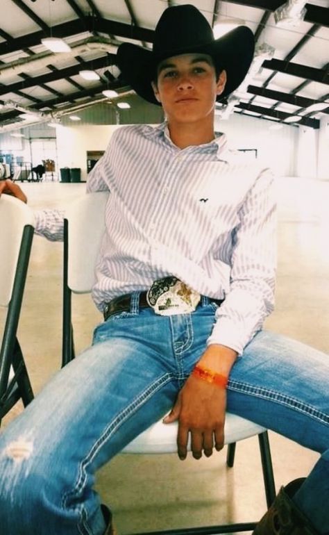 VSCO - edenovadiaa Country Outfit, Cowboy Outfits, Traje Casual, Cute N Country, Country Men, Country Boys, Country Outfits, Country Girls