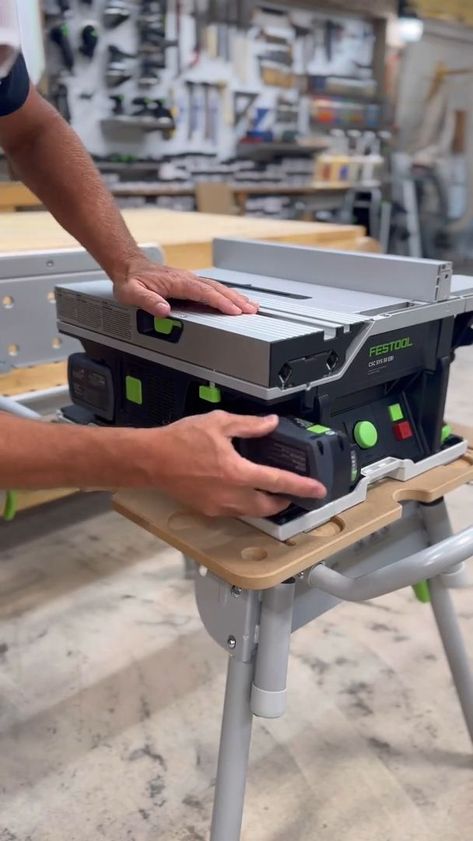 549K views · 14K reactions | Unwrapping precision and power with the all-new Festool CSC SYS 50 cordless table saw! 🔥✨ Find out more here: https://vist.ly/ciey -- Déballez la précision et la puissance avec la toute nouvelle scie à table sans fil Festool CSC SYS 50 ! 🔥✨ Pour en savoir plus, cliquez ici : https://vist.ly/ciey | Festool The All, Table Saw, A Table, Tools