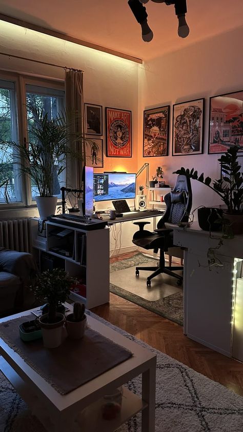 Living Room Gaming Setup, Couple Gaming Room Setup, Mens Living Room, Boy Apartment, Design Studio Workspace, Bedroom Setup, Gaming Room Setup, Home Office Setup, Room Setup