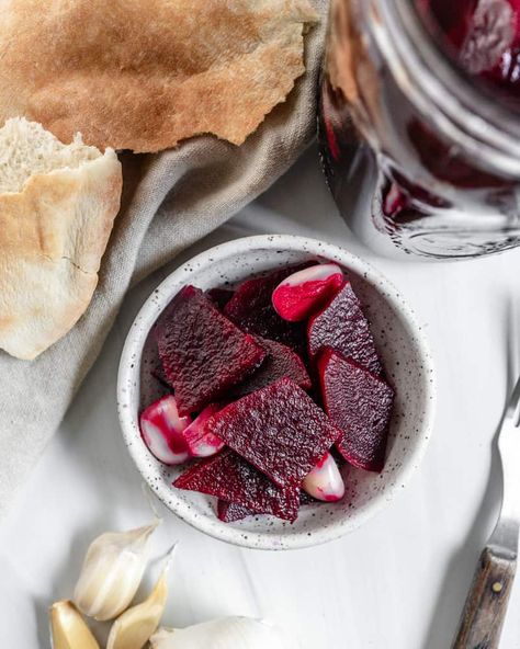 Small-Batch Pickled Beets Refrigerator Pickled Beets, Beet Plant, Pickled Beets Recipe, Refrigerator Pickle Recipes, Beet Smoothie, Fresh Beets, Spicy Seasoning, Beet Recipes, Za Atar