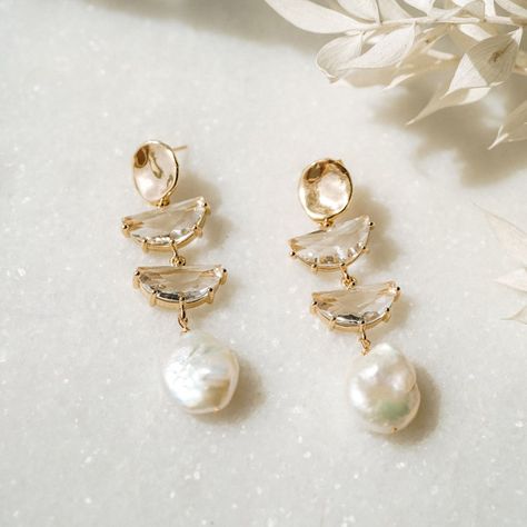 Art Deco Earrings Bridal, Unique Wedding Earrings, Pearl Earrings Drop, Modern Pearl Earrings, Long Art, Bridal Statement Earrings, Pearl Earrings Wedding, Deco Earrings, Freshwater Pearl Earrings