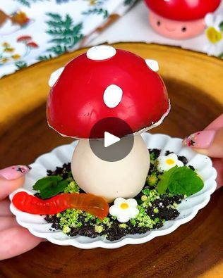 Delicious mushroom shaped cupcakes! 🍄 | Delicious mushroom shaped cupcakes! 🍄 | By MetDaan CakesFacebook Toad Stool Cupcakes, Mushroom Cupcake Ideas, Mushroom Shaped Cake, Mushroom Cupcakes Woodland, Mushroom Cake Ideas, Candy Mushrooms, Mushroom Dessert, Jello Fondant, Mushroom Cakes