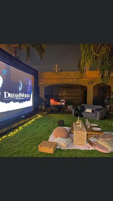 Backyard Theater Ideas, Backyard Movie Night Ideas, Outside Projector, Creative Placemaking, Movie Display, Rooftop Decor, Outdoor Projector Screen, Backyard Movie Theaters, Rooftop Cinema