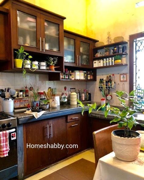 Rental Kitchen Decor, Indian Kitchen Decor Ideas, Small Rental Kitchen, House Garden Design, Indian Kitchen Decor, Outdoor Seating Ideas, Garden Design Home, Kitchen Shelf Design, Model Dapur