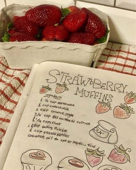 Homemade Recipe Books, Strawberry Fields, Croquettes, Strawberry Recipes, Strawberries And Cream, Pretty Food, الرسومات اللطيفة, Strawberry Shortcake, Cute Food