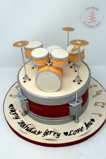 Drum Birthday Cake with Drum Set Topper Custom Cakes For Men, Drum Birthday Cakes, Music Birthday Cakes, Festa Rock Roll, Shaped Birthday Cake, Bolo Musical, Music Themed Cakes, Music Cakes, Bike Cakes