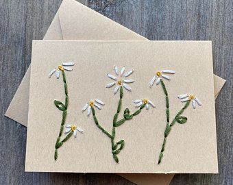 Embroidery On Cardstock, Embroidery Cards Pattern, Simple Flower Design, Embroidery Cards, Stitching Cards, Card Pattern, Paper Embroidery, Embroidery Patterns Free, Greeting Card Design